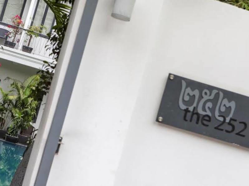 The 252 Phnom Penh Exterior foto