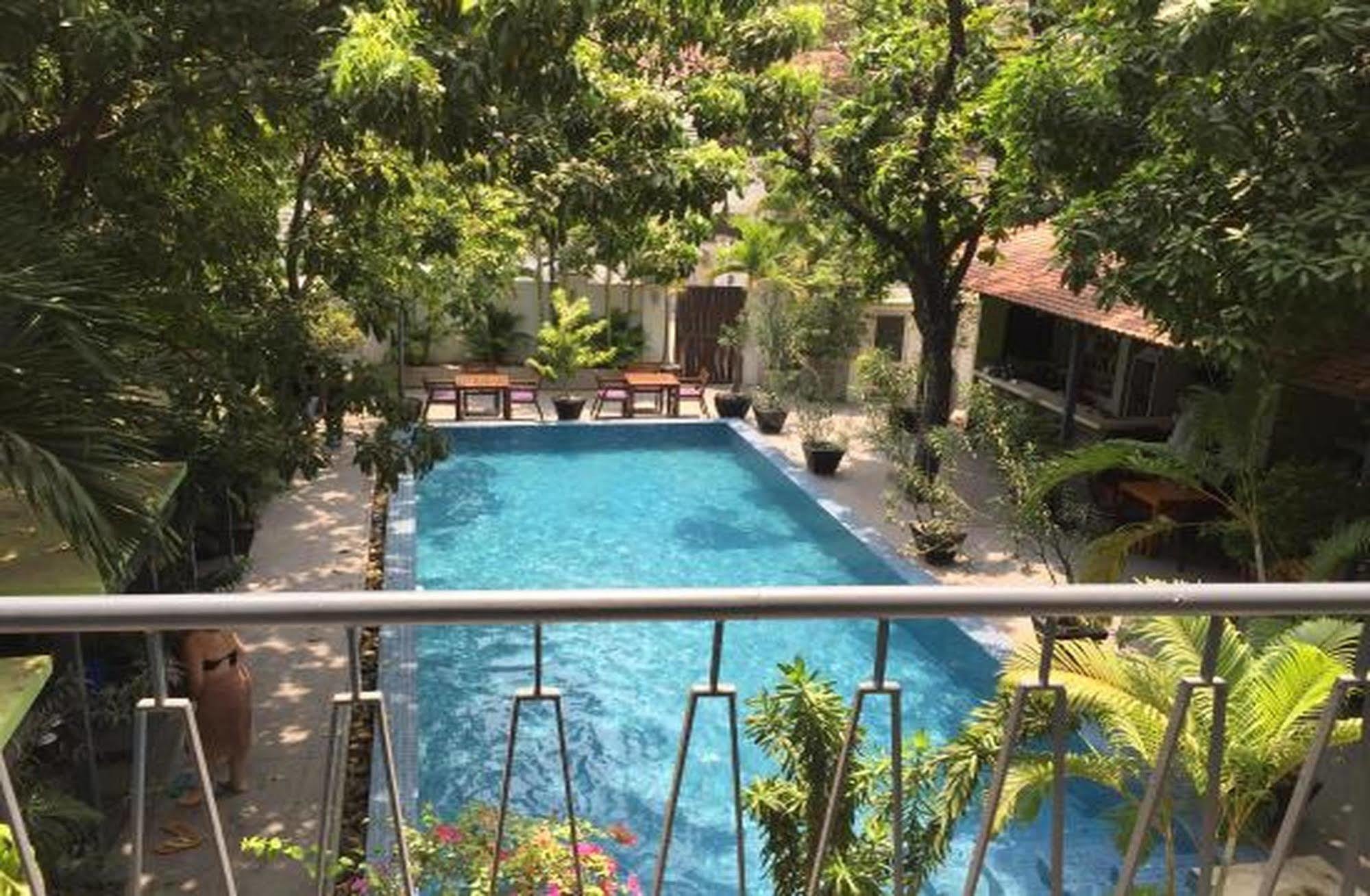 The 252 Phnom Penh Exterior foto