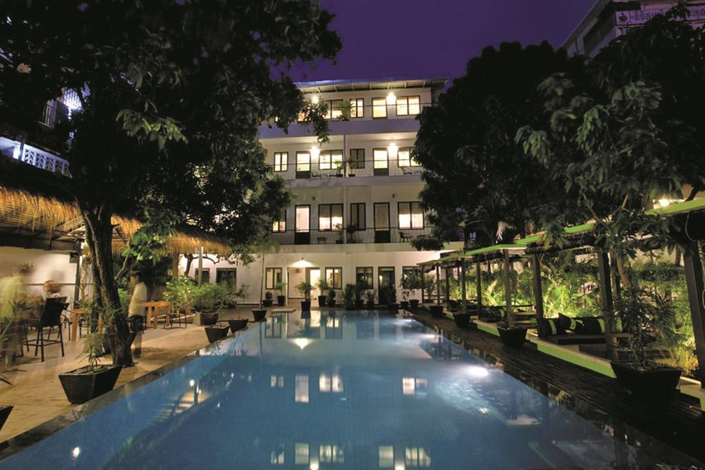 The 252 Phnom Penh Exterior foto
